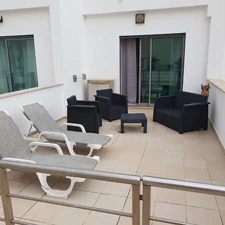 Magnifique Duplex Avec Piscine En Bord De