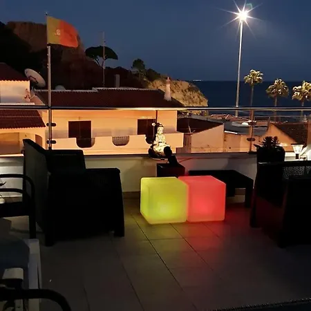Magnifique Duplex Avec Piscine En Bord De *